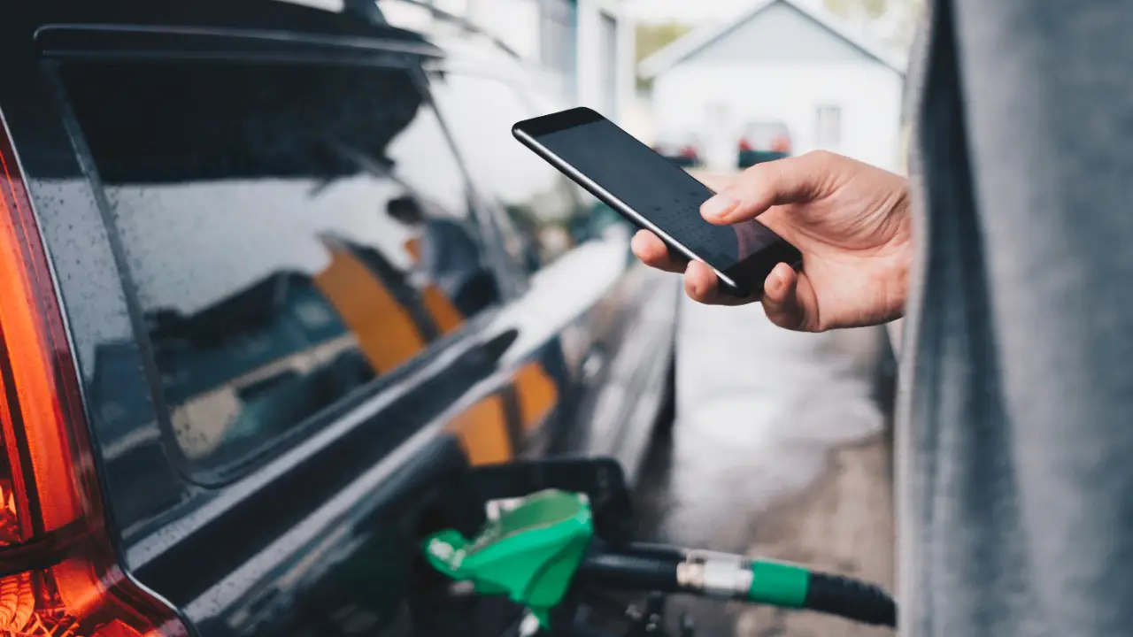 Fuel Credit Cards Explained: A Beginner’s Guide to Gas Savings